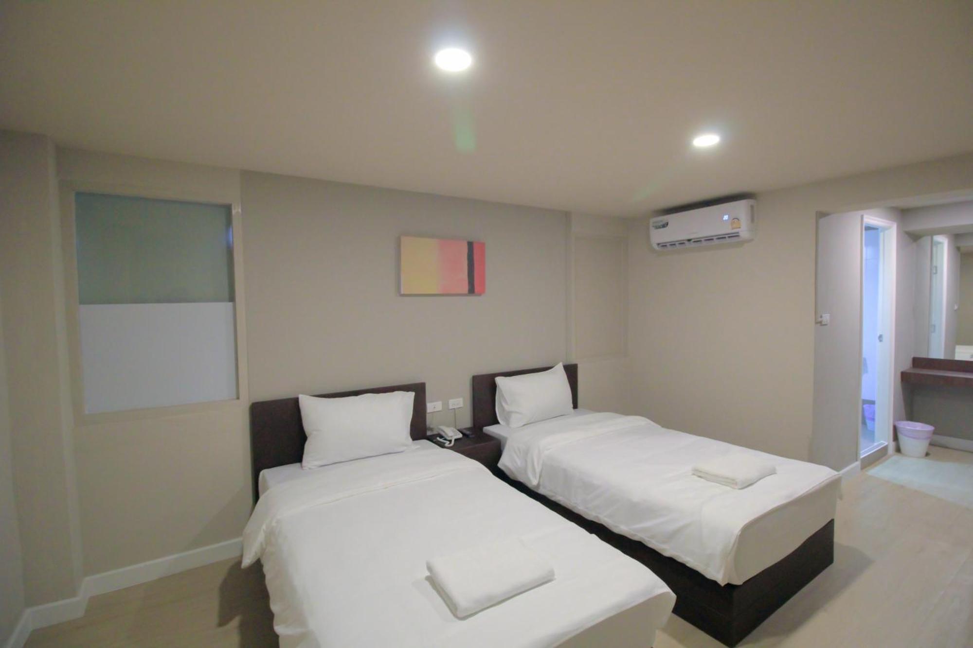 The Sea Bangsaen Hotel Exterior foto